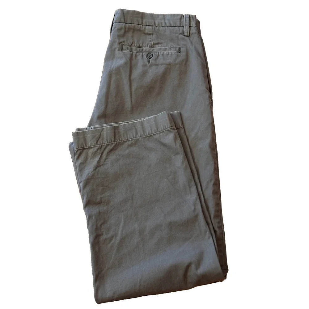 Vintage Banana Republic Mens 33 x 29 Green Chino Pants 100% Cotton Relaxed Fit